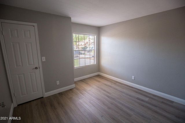 1820 E Secretariat Drive, Tempe, AZ 85284