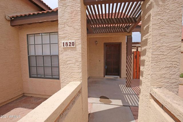 1820 E Secretariat Drive, Tempe, AZ 85284