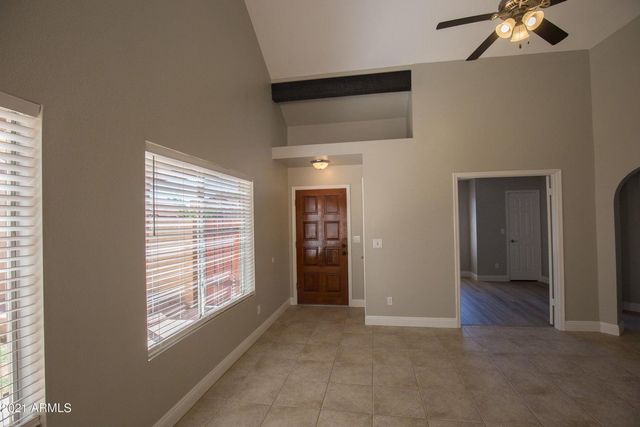 1820 E Secretariat Drive, Tempe, AZ 85284