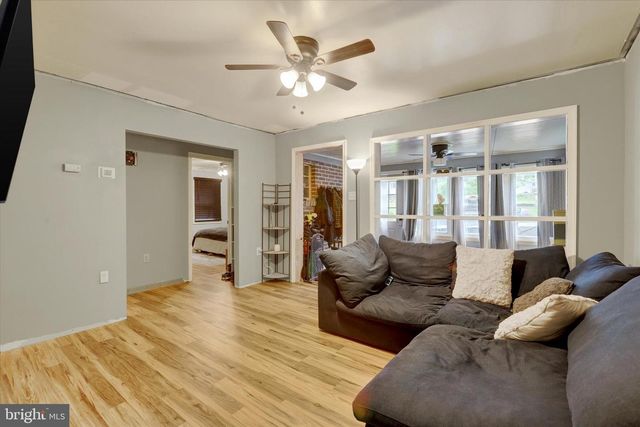 7712 APPLEBY RD, Harrisburg, PA 17112