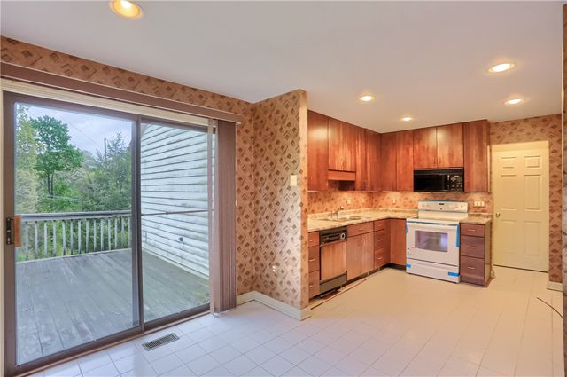 112 Trolley Court, Mccandless, PA 15237