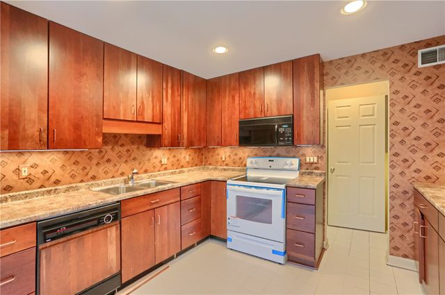 112 Trolley Court, Mccandless, PA 15237