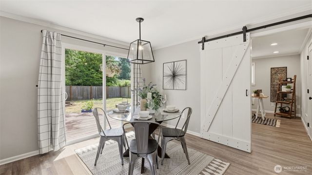 9006 210th Place NE, Redmond, WA 98053