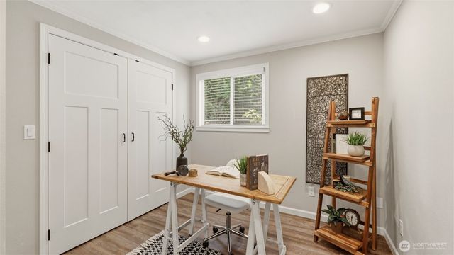 9006 210th Place NE, Redmond, WA 98053