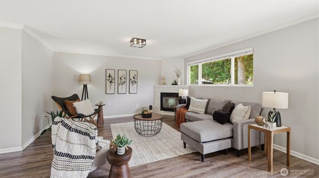 9006 210th Place NE, Redmond, WA 98053