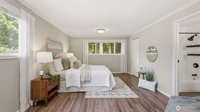 9006 210th Place NE, Redmond, WA 98053