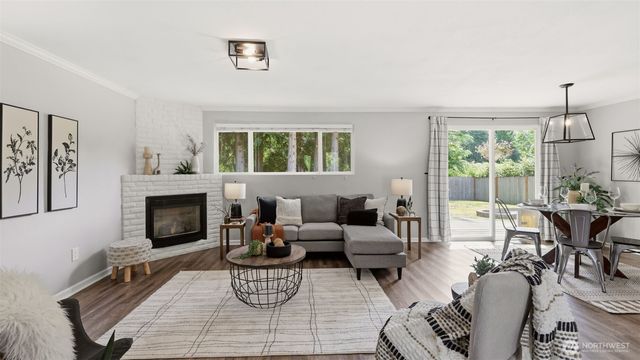9006 210th Place NE, Redmond, WA 98053