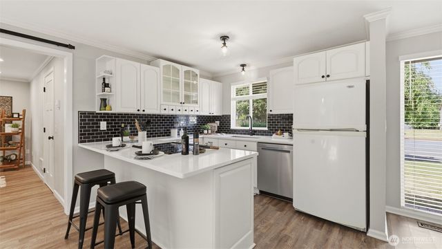 9006 210th Place NE, Redmond, WA 98053