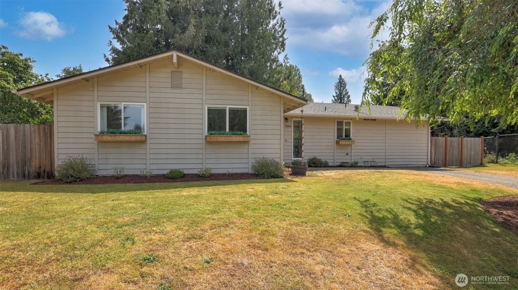 9006 210th Place NE, Redmond, WA 98053