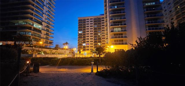 6917 Collins Ave 1620, Miami Beach, FL 33141