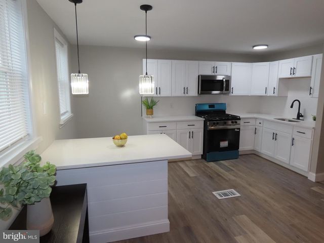 831 E 27TH ST, Wilmington, DE 19802