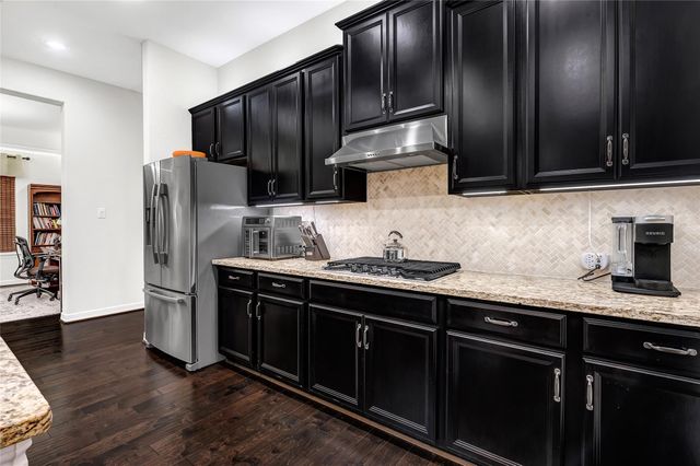 9619 Hideaway Green Drive, Richmond, TX 77406