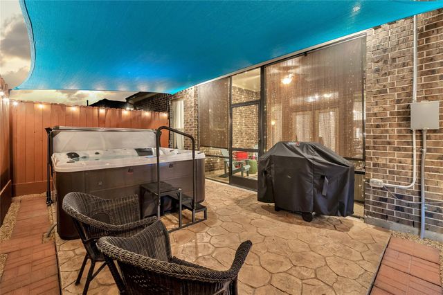 9619 Hideaway Green Drive, Richmond, TX 77406