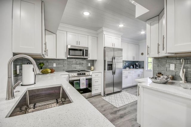 14823 Cumberland Drive 204 M, Delray Beach, FL 33446