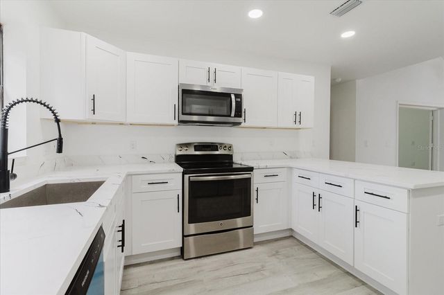 3014 S WEST SHORE BOULEVARD W, Tampa, FL 33629