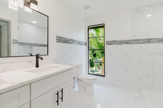 3014 S WEST SHORE BOULEVARD W, Tampa, FL 33629