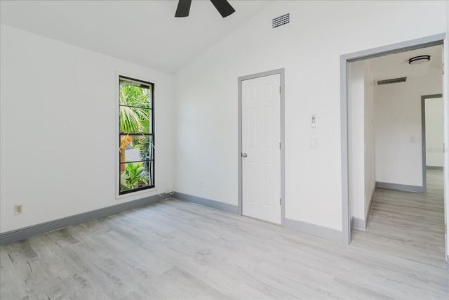 3014 S WEST SHORE BOULEVARD W, Tampa, FL 33629