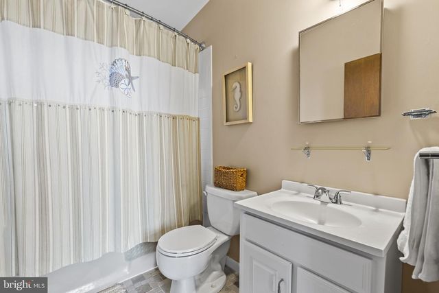 1928 ELM RD, Port Republic, MD 20676