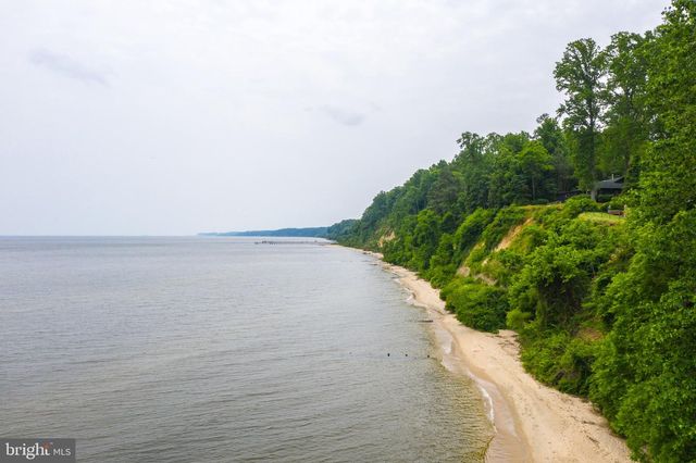 1928 ELM RD, Port Republic, MD 20676