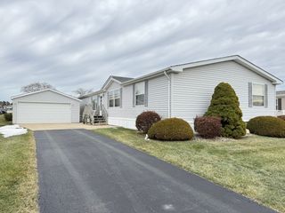 4 CYNTHIA Lane, Beecher, IL 60401