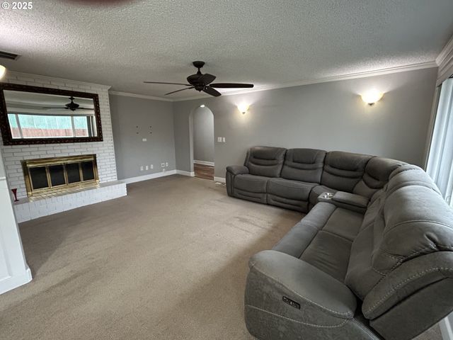 12800 Ne 20TH St, Vancouver, WA 98684