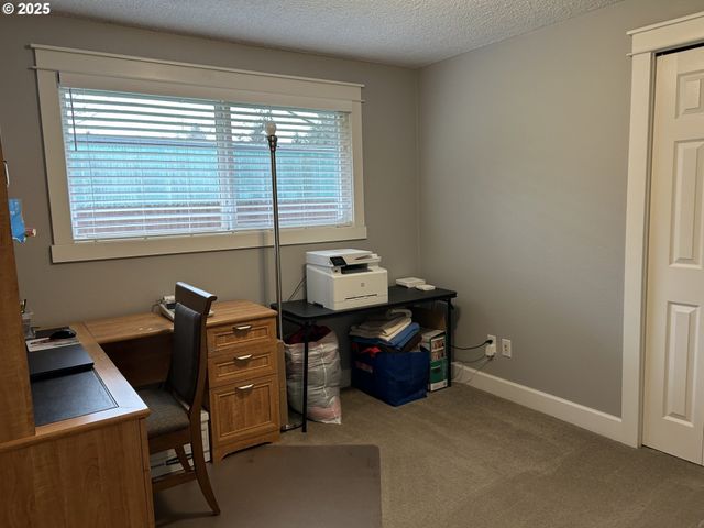 12800 Ne 20TH St, Vancouver, WA 98684