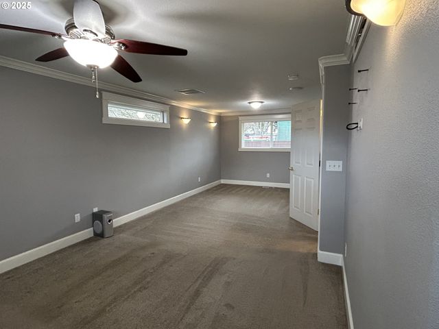 12800 Ne 20TH St, Vancouver, WA 98684