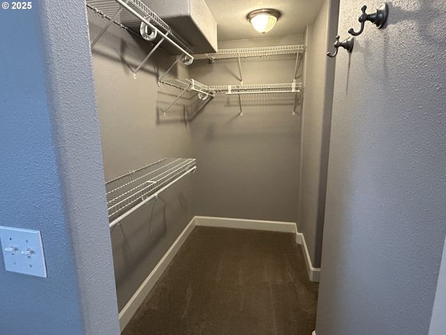 12800 Ne 20TH St, Vancouver, WA 98684