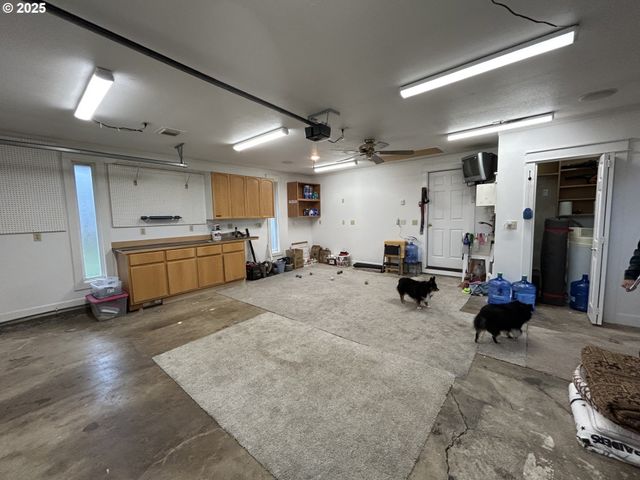 12800 Ne 20TH St, Vancouver, WA 98684