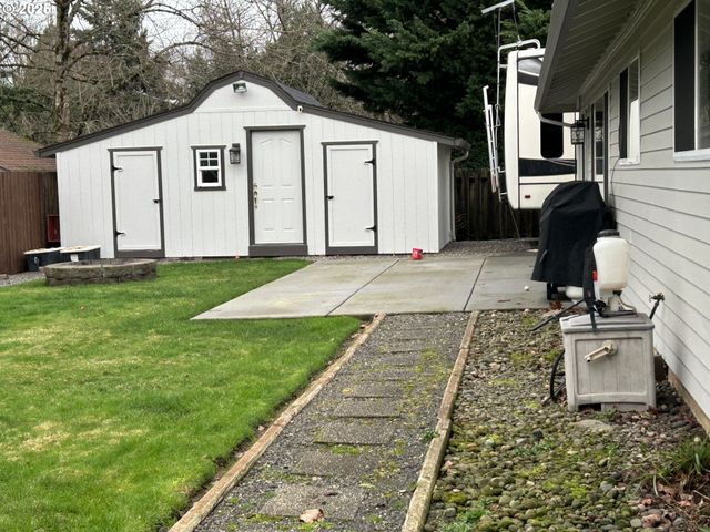 12800 Ne 20TH St, Vancouver, WA 98684