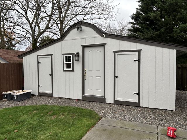 12800 Ne 20TH St, Vancouver, WA 98684