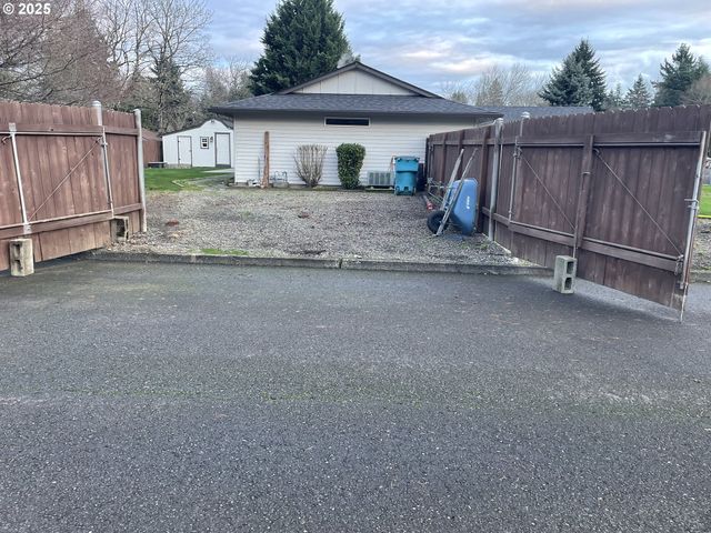 12800 Ne 20TH St, Vancouver, WA 98684