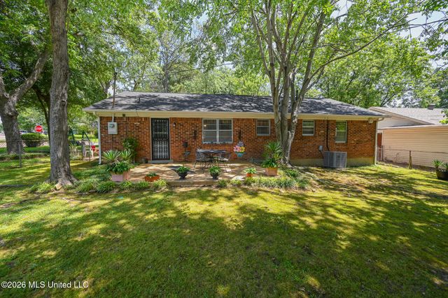 1554 Brookhaven Drive, Southaven, MS 38671