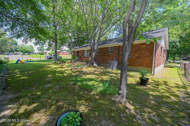 1554 Brookhaven Drive, Southaven, MS 38671