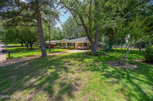 1554 Brookhaven Drive, Southaven, MS 38671