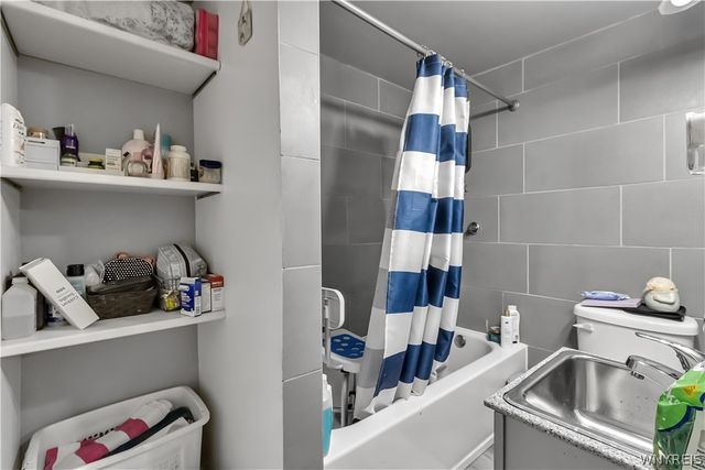 18 Russell Street, Lockport City, NY 14094