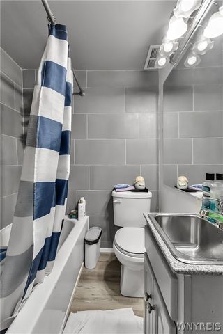 18 Russell Street, Lockport City, NY 14094