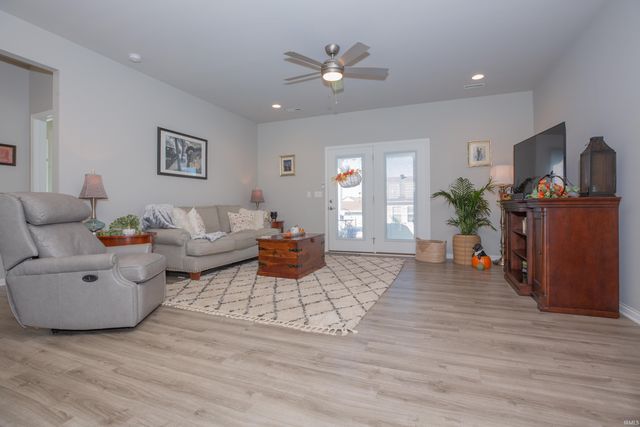 11400 Yerkes Drive, Evansville, IN 47725