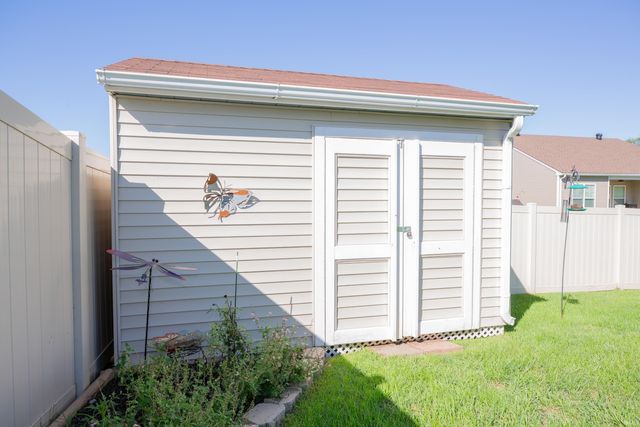 11400 Yerkes Drive, Evansville, IN 47725