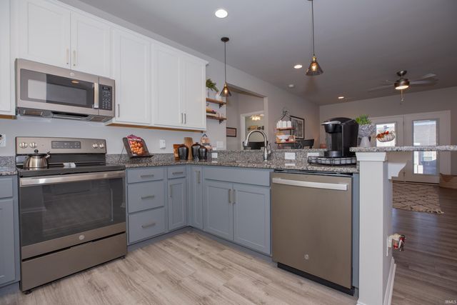 11400 Yerkes Drive, Evansville, IN 47725