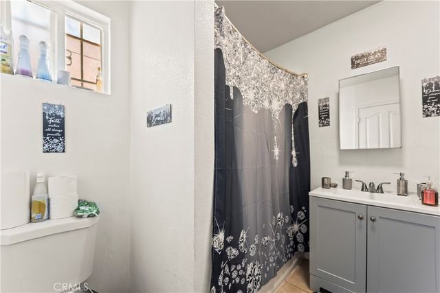 7705 S Vermont Avenue, Los Angeles, CA 90044