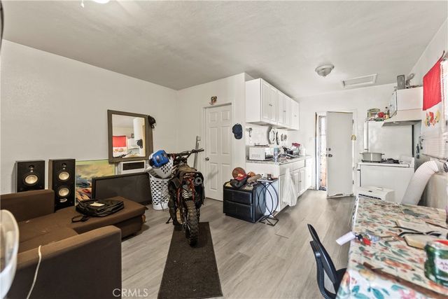 7705 S Vermont Avenue, Los Angeles, CA 90044