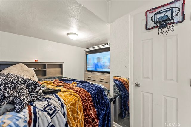 7705 S Vermont Avenue, Los Angeles, CA 90044