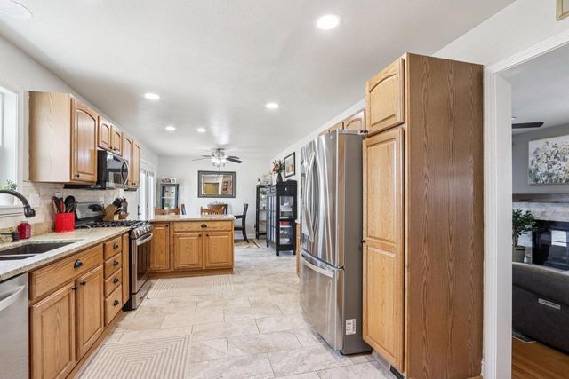 155 Concord LANE, West Bend, WI 53095