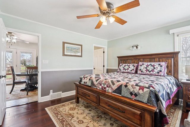 155 Concord LANE, West Bend, WI 53095