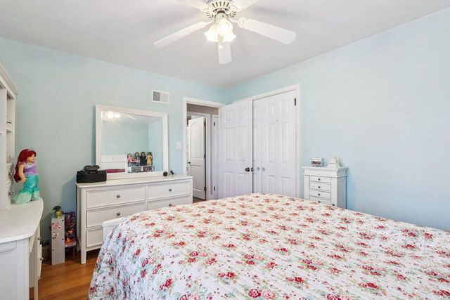 155 Concord LANE, West Bend, WI 53095