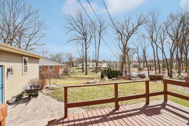 155 Concord LANE, West Bend, WI 53095