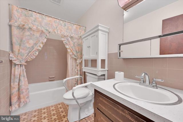 15 PHEASANT RUN, Fleetwood, PA 19522