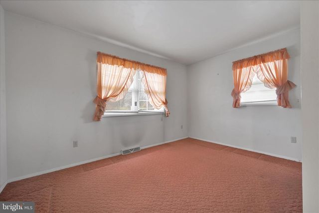 15 PHEASANT RUN, Fleetwood, PA 19522