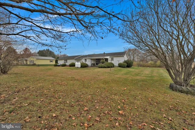 15 PHEASANT RUN, Fleetwood, PA 19522